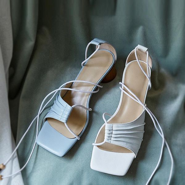 strappy chunky-heel sandals female 2021 summer mu wen gen square toe folds comfortable surest, Black
strappy chunky-heel sandals female 2021 summer mu wen gen square toe folds comfortable surest, Black