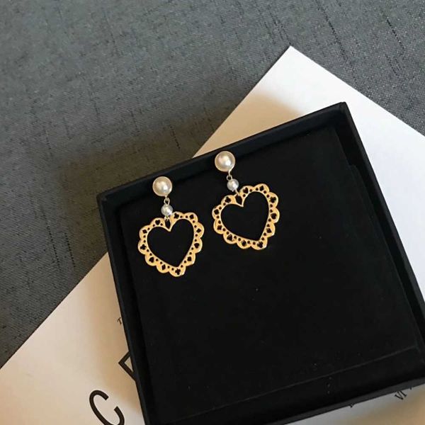 new 2021 brand fashion pearl jewelry gold color earrings paris unique heart design date wedding party fine luxury brand, Golden
new 2021 brand fashion pearl jewelry gold color earrings paris unique heart design date wedding party fine luxury brand, Golden