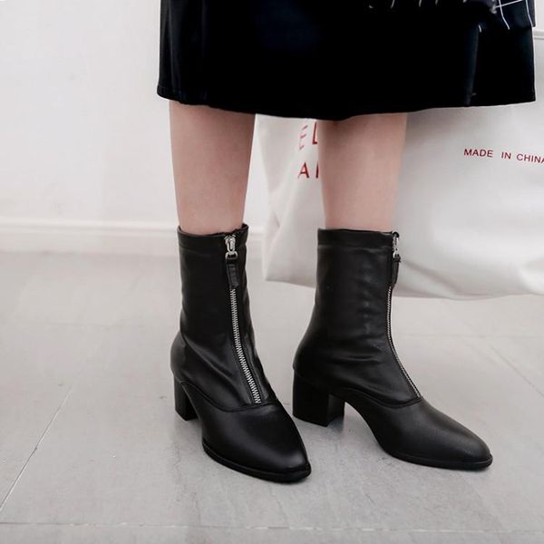 boots big size 9 10 11-17 women shoes ankle for ladies woman winter front zipper round head square heel, Black
boots big size 9 10 11-17 women shoes ankle for ladies woman winter front zipper round head square heel, Black
