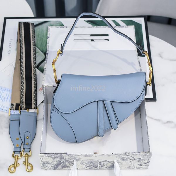popular luxury handbag leather women's shoulder designer bags saddle bag 2022 fashion metal letter tote bag classic
popular luxury handbag leather women's shoulder designer bags saddle bag 2022 fashion metal letter tote bag classic