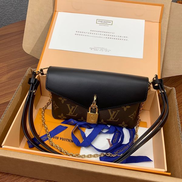 2021 designer shoulder bag handbag fashion classic monogram women's crossbody bag with lock cross body
2021 designer shoulder bag handbag fashion classic monogram women's crossbody bag with lock cross body