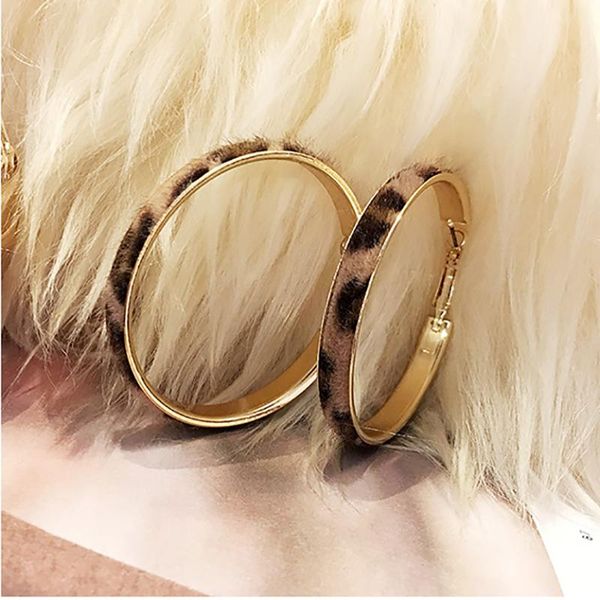 hoop & huggie punk personality korean fashion vintage velvet leopard circle earrings for women girls party jewelry gift 5s912, Golden;silver
hoop & huggie punk personality korean fashion vintage velvet leopard circle earrings for women girls party jewelry gift 5s912, Golden;silver