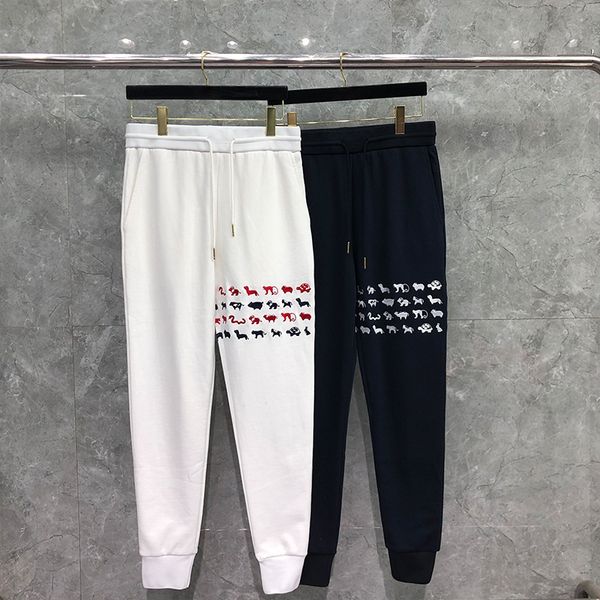 men's pants sports pants, casual animal embroidered cotton, fashion brand, 2021, Black
men's pants sports pants, casual animal embroidered cotton, fashion brand, 2021, Black