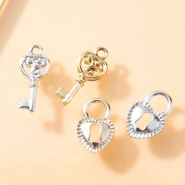 charms 10pcs key love lock pendant earrings necklace making alloy handmade diy jewelry accessories, Bronze;silver
charms 10pcs key love lock pendant earrings necklace making alloy handmade diy jewelry accessories, Bronze;silver
