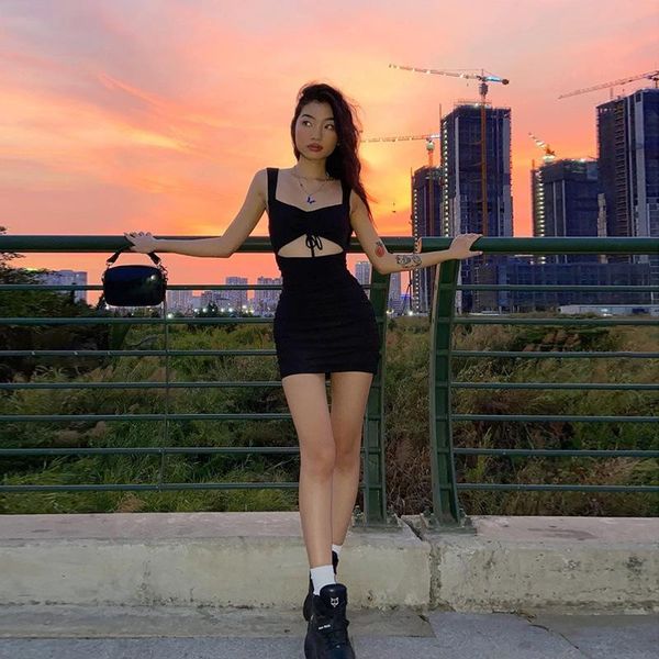 casual dresses ectic 2021 women spaghetti strap dress spring summer hollow out sleeveless slim clothing lady mini mujer, Black;gray
casual dresses ectic 2021 women spaghetti strap dress spring summer hollow out sleeveless slim clothing lady mini mujer, Black;gray
