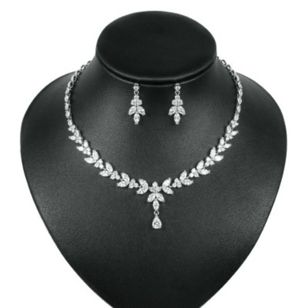 earrings & necklace teardrop and flower cubic zirconia cz wedding bridal earring jewelry set, Silver
earrings & necklace teardrop and flower cubic zirconia cz wedding bridal earring jewelry set, Silver