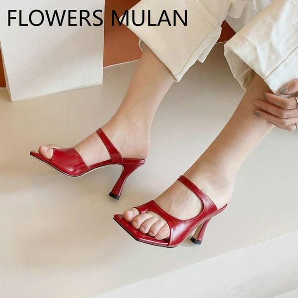 chic cut-outs women sandals thong toe slip on ladies summer shoes red gold black leather woman high heels square 2021
chic cut-outs women sandals thong toe slip on ladies summer shoes red gold black leather woman high heels square 2021