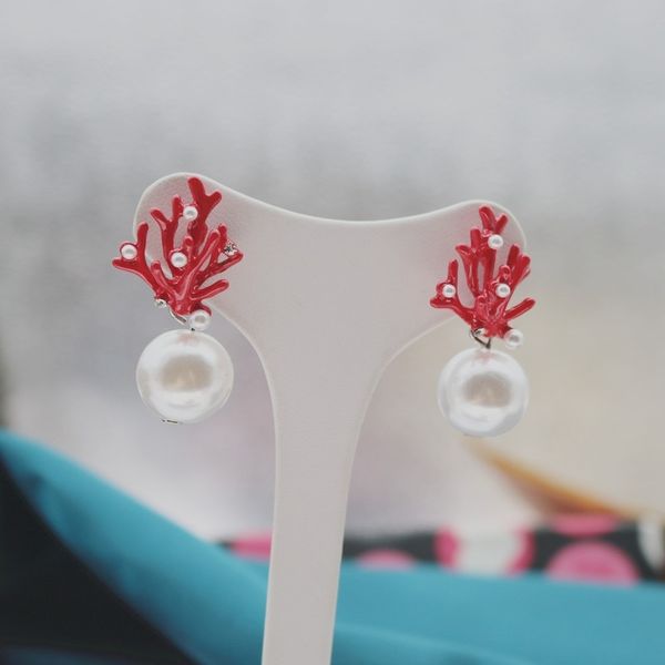 small fresh simple three-dimensional fashion baking paint 925 silver needle coral earrings trend elegant pearl earrings, Black
small fresh simple three-dimensional fashion baking paint 925 silver needle coral earrings trend elegant pearl earrings, Black