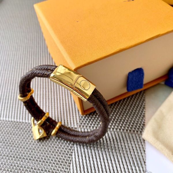 2020 fashion brands womans beacelets for women wrap cuff slake bracelets with alloy buckle fashion nature jewelry with box hp44a, Black
2020 fashion brands womans beacelets for women wrap cuff slake bracelets with alloy buckle fashion nature jewelry with box hp44a, Black