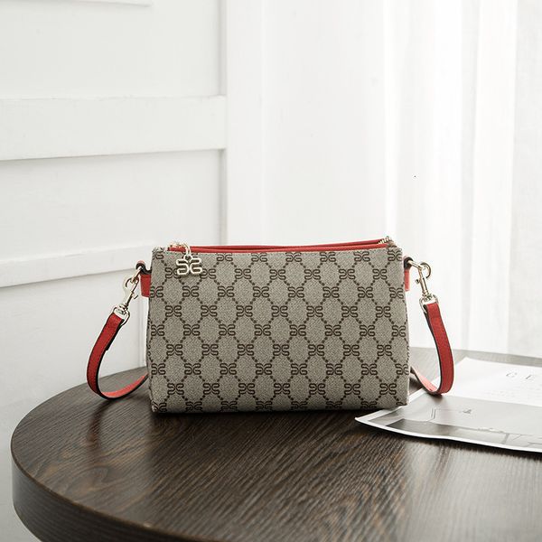 handbag women's bag printed single shoulder small square messenger, Black;red
handbag women's bag printed single shoulder small square messenger, Black;red