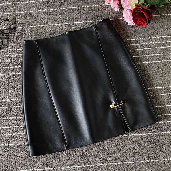 skirts 2021 autumn of sheep women realther a-line high-quality leather miniskirt c211, Black
skirts 2021 autumn of sheep women realther a-line high-quality leather miniskirt c211, Black