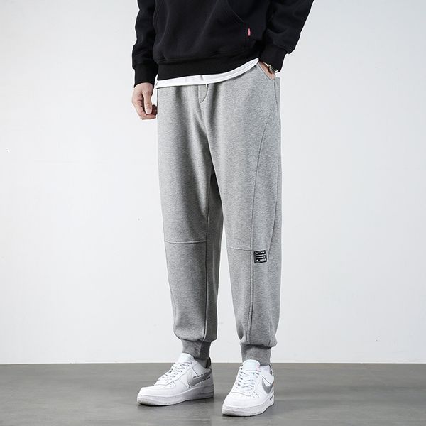 quarter summer sweatpants men's loose large casual leggings stitching knitted pants trendy brand 70 cotton, Black
quarter summer sweatpants men's loose large casual leggings stitching knitted pants trendy brand 70 cotton, Black