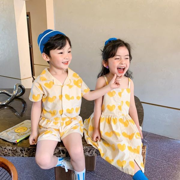 clothing sets children's print suit 2021 summer boys love short-sleeved shorts suits girls suspender dress brother and sister, White
clothing sets children's print suit 2021 summer boys love short-sleeved shorts suits girls suspender dress brother and sister, White