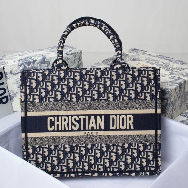 blue 2021 new old pattern canvas embroidered shopping bag letter versatile hand tote with one shoulder zly bags
blue 2021 new old pattern canvas embroidered shopping bag letter versatile hand tote with one shoulder zly bags