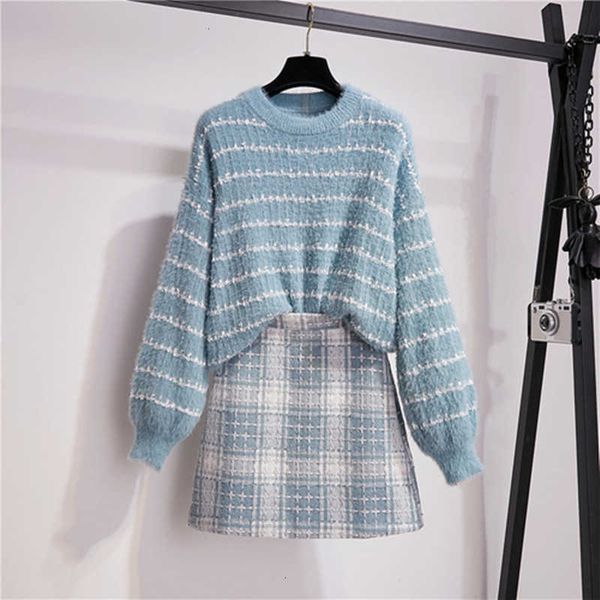 two piece dress style loose knitting sweater + tweed a-line mini women trendy 2 skirt set h3uw, White
two piece dress style loose knitting sweater + tweed a-line mini women trendy 2 skirt set h3uw, White