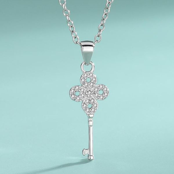 chains s925 sterling silver four-leaf clover key necklace female collarbone chain temperament pendant jewelry
chains s925 sterling silver four-leaf clover key necklace female collarbone chain temperament pendant jewelry