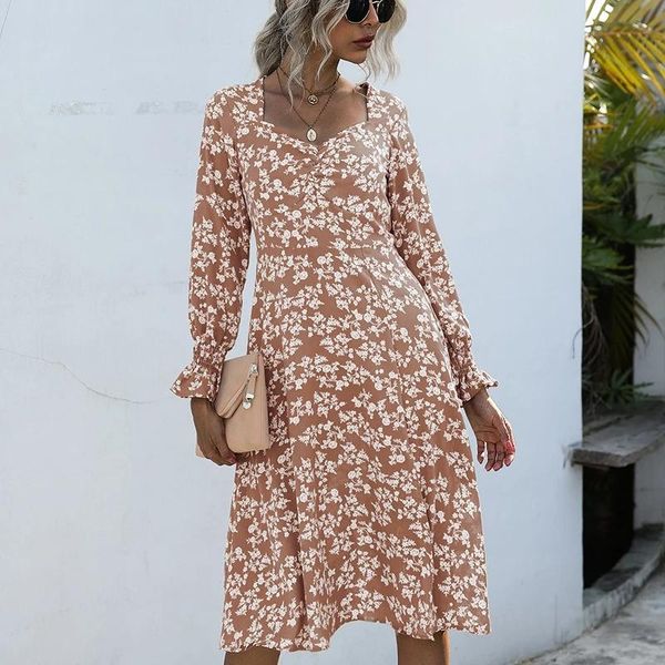 casual dresses 2021 v-neck sweet summer dress club floral print long flared sleeves women fall high split party midi elegant sexy, Black;gray
casual dresses 2021 v-neck sweet summer dress club floral print long flared sleeves women fall high split party midi elegant sexy, Black;gray