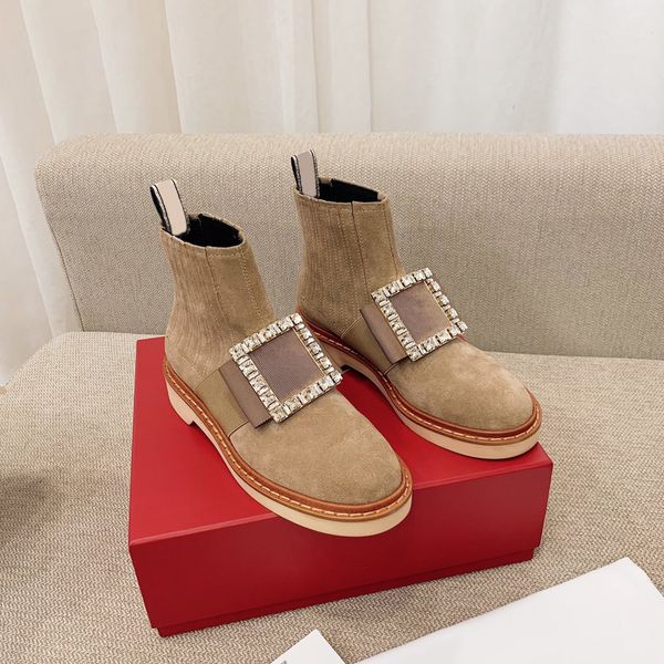 2021 new women's shoes designer square diamond luxury casual brand short boots with shoe box size 35-41, Red;white
2021 new women's shoes designer square diamond luxury casual brand short boots with shoe box size 35-41, Red;white