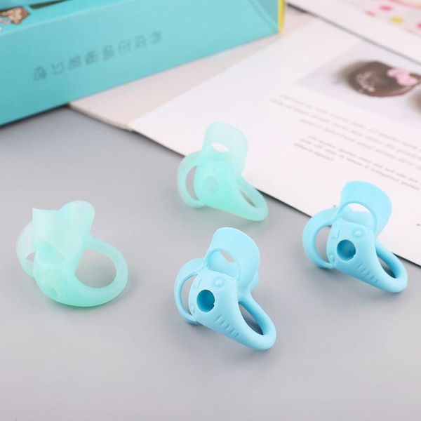 4pcs elephant three-finger tightening device silicone baby children holder learning writing pen correction tools refills, Black;red
4pcs elephant three-finger tightening device silicone baby children holder learning writing pen correction tools refills, Black;red