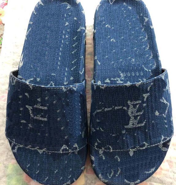men women slippers summer rubber sandals beach slide fashion scuffs slipper indoor shoes size eur 35-45 with box, Black
men women slippers summer rubber sandals beach slide fashion scuffs slipper indoor shoes size eur 35-45 with box, Black
