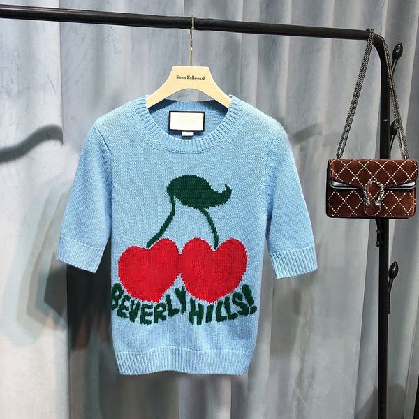 2021 summer new yangmi same blue sweater cherry thin wool short sleeve knitted t-shirt comfortable and delicate, White;black
2021 summer new yangmi same blue sweater cherry thin wool short sleeve knitted t-shirt comfortable and delicate, White;black