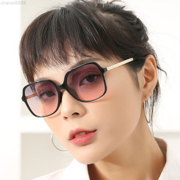 new personalized small fragrance tr uv ristant fashion large frame sun high-end women's, White;black
new personalized small fragrance tr uv ristant fashion large frame sun high-end women's, White;black