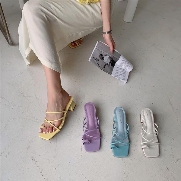 female shoes slippers casual square toe low women heels slides rubber flip flops 2021 luxury high block hawaiian fashion rome fa, Black
female shoes slippers casual square toe low women heels slides rubber flip flops 2021 luxury high block hawaiian fashion rome fa, Black