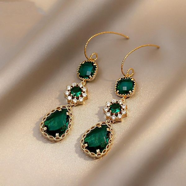 dangle & chandelier retro green water droplets earring for women 2021 trendy jewelry female elegant drop earrings luxurious, Silver
dangle & chandelier retro green water droplets earring for women 2021 trendy jewelry female elegant drop earrings luxurious, Silver
