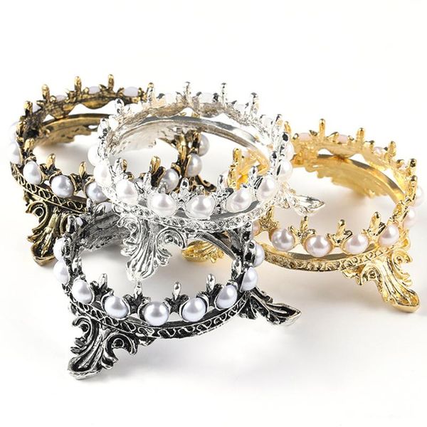 other home decor luxury metal pearl crown storage rack holder salon brush engraving carrier decoration accessories
other home decor luxury metal pearl crown storage rack holder salon brush engraving carrier decoration accessories