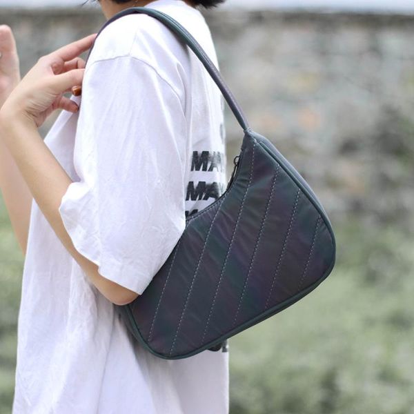 evening bags laser shoulder bag 2021 summer reflective strip underarm women designer handbags luxury sac de luxe femme 
evening bags laser shoulder bag 2021 summer reflective strip underarm women designer handbags luxury sac de luxe femme