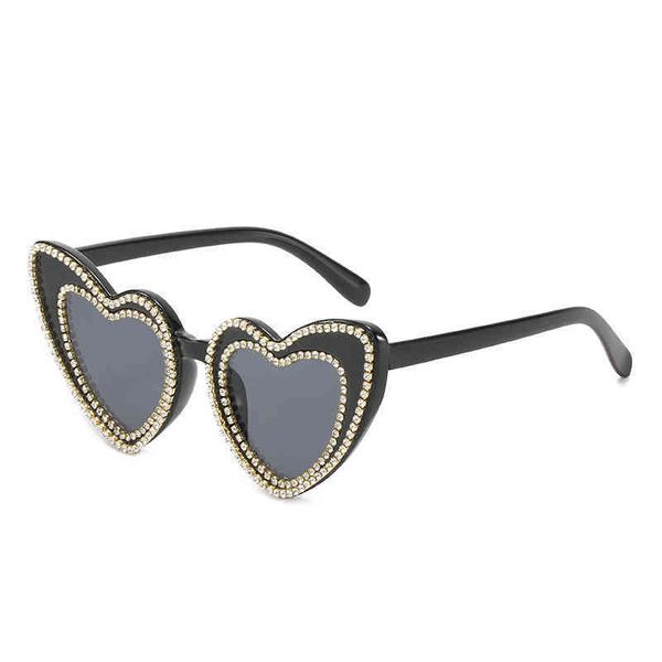 women's sunglass fashion 2021 wholale oversized vintage sunglass lady heart glass tints lents de sol mujer087g, White;black
women's sunglass fashion 2021 wholale oversized vintage sunglass lady heart glass tints lents de sol mujer087g, White;black