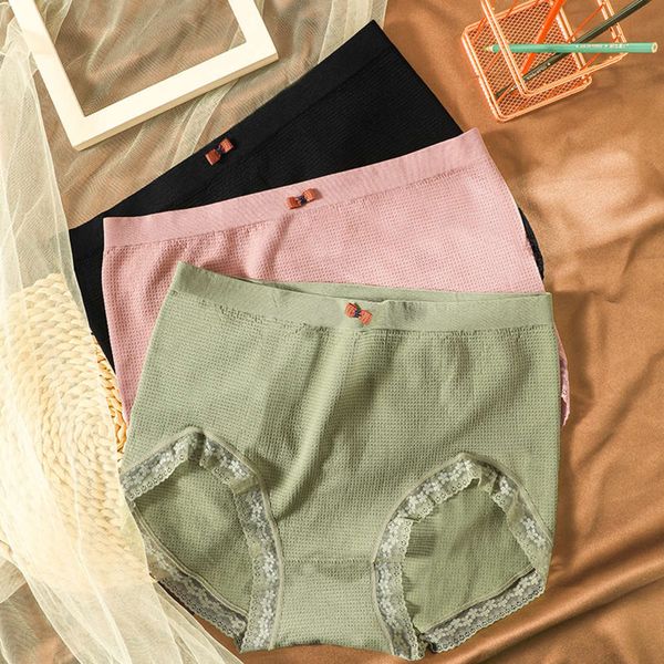 seamless women's oversized underwear lace edge pure cotton crotch briefs, Black;pink 
seamless women's oversized underwear lace edge pure cotton crotch briefs, Black;pink