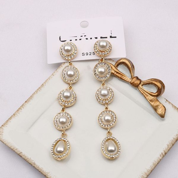 18k gold plated luxury brand designers double letters stud dangle hoop geometric exaggerate women tassel crystal rhinestone pearl earring we, Silver
18k gold plated luxury brand designers double letters stud dangle hoop geometric exaggerate women tassel crystal rhinestone pearl earring we, Silver