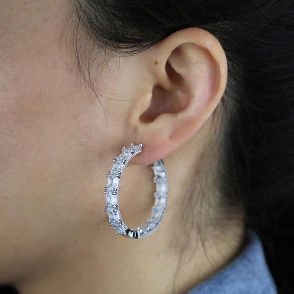 hoop & huggie iced out sparking bling cubic zircon 5a rectangle baguette cz fashion jewelry medium big 25mm 40mm earring for women, Golden;silver
hoop & huggie iced out sparking bling cubic zircon 5a rectangle baguette cz fashion jewelry medium big 25mm 40mm earring for women, Golden;silver