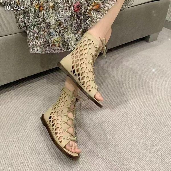 sandals woman roman style flats shoes 2021 luxury designer hole design beach zapatos de mujer, Black
sandals woman roman style flats shoes 2021 luxury designer hole design beach zapatos de mujer, Black