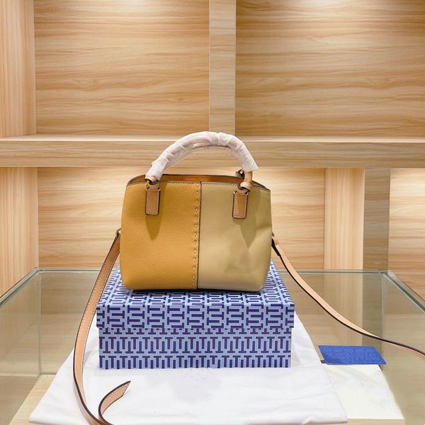 designer luxury handbags purses bag women tote brand letter genuine leather shoulder bags different colors various styles with original box
designer luxury handbags purses bag women tote brand letter genuine leather shoulder bags different colors various styles with original box