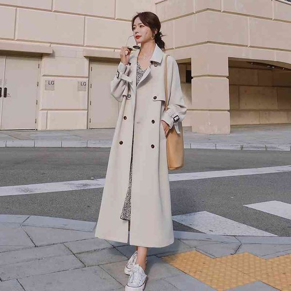wool women's low-fitting trench coat, double-v cleavage and tight waist design coat, Black
wool women's low-fitting trench coat, double-v cleavage and tight waist design coat, Black