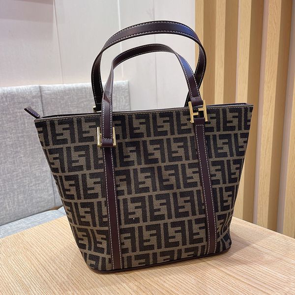 retro handbag fend xiaozhong design old flower commuter tote bag ff portable single shoulder underarm bag 2021 new high capacity women'
retro handbag fend xiaozhong design old flower commuter tote bag ff portable single shoulder underarm bag 2021 new high capacity women'
