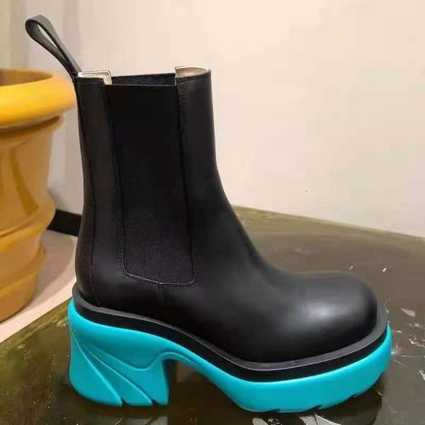martin soled short boot's autumn east season net red same thick heel color fashion 100 matching locomotive, Black
martin soled short boot's autumn east season net red same thick heel color fashion 100 matching locomotive, Black