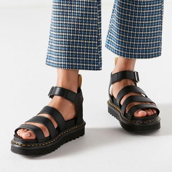 sandals 2021 summer black leather gladiator for women three buckle platform street style flat roman shoes woman
sandals 2021 summer black leather gladiator for women three buckle platform street style flat roman shoes woman