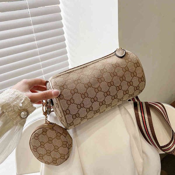75% off luggage factory wholesale canvas style red single shoulder oblique span wide belt cylinder
75% off luggage factory wholesale canvas style red single shoulder oblique span wide belt cylinder