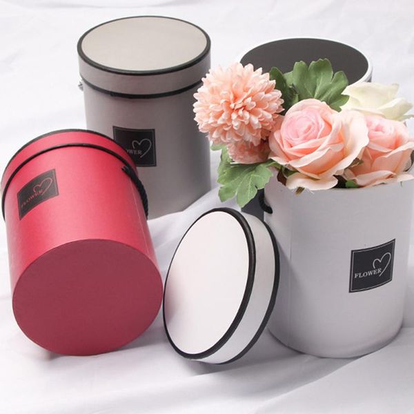 candy bar party wedding gift storage box round flower paper boxes lid hug florist hold the bucket packaging wrap
candy bar party wedding gift storage box round flower paper boxes lid hug florist hold the bucket packaging wrap