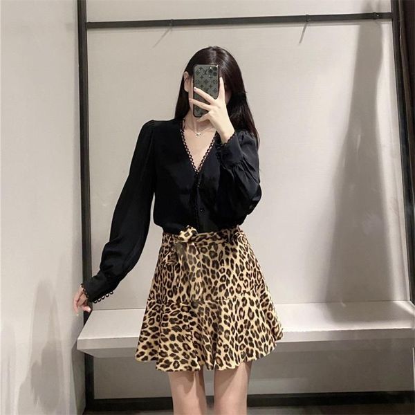autumn women's stitching drape blouse v-neck buttoned bubble long-sleeved loose oversized shirt blouses & shirts, White
autumn women's stitching drape blouse v-neck buttoned bubble long-sleeved loose oversized shirt blouses & shirts, White