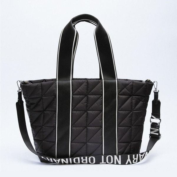 evening bags folding bag women's 2021 black simple shoulder chain handbag messenger soft large capacity tote
evening bags folding bag women's 2021 black simple shoulder chain handbag messenger soft large capacity tote