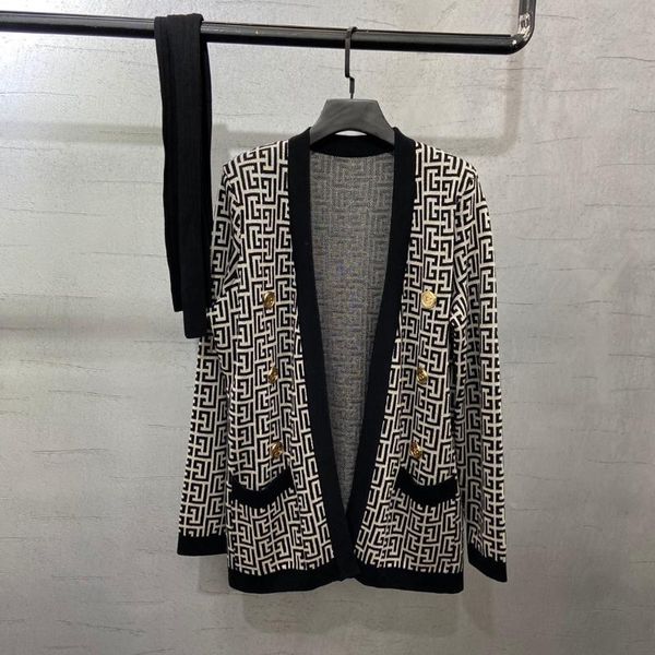 women's knits & tees 2021 autumn luxury women v neck prints long sleeve loose cardigan female casual sweater coat gdnz 9.23, White
women's knits & tees 2021 autumn luxury women v neck prints long sleeve loose cardigan female casual sweater coat gdnz 9.23, White