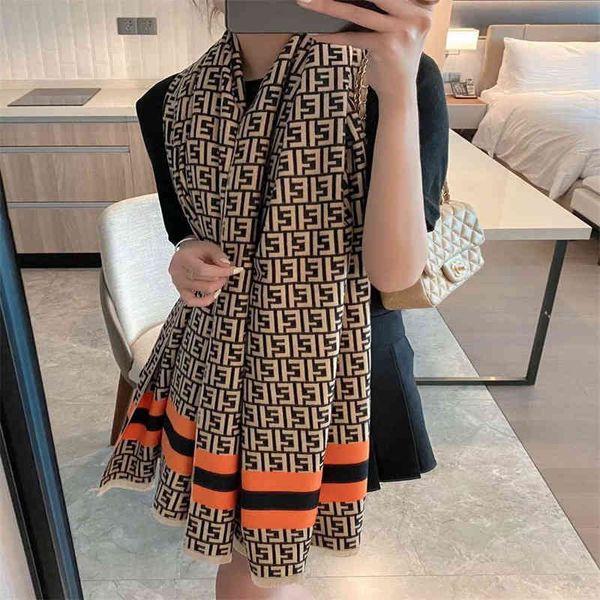 design 2021 new women's decorative shawl thick scarf imitation cashmere korean brushed autumn and winter live broadcast, Blue;gray
design 2021 new women's decorative shawl thick scarf imitation cashmere korean brushed autumn and winter live broadcast, Blue;gray