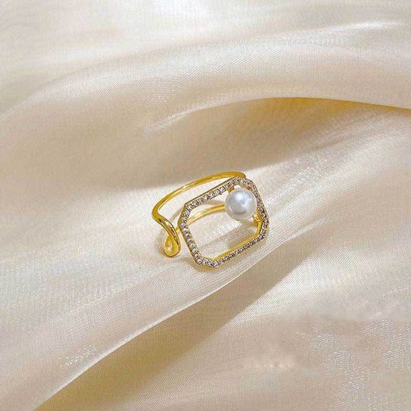 women's star same copper wavy plated ring women's pearl geometric gold jewelry, Black
women's star same copper wavy plated ring women's pearl geometric gold jewelry, Black