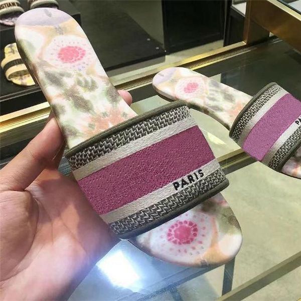 2021 new slippers luxury designer ladies sandals summer flat fashionable beach women rainbow letters brand-name shoes, Black
2021 new slippers luxury designer ladies sandals summer flat fashionable beach women rainbow letters brand-name shoes, Black