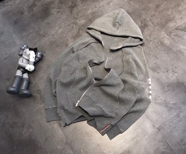 hoodies 21s autumn and winter couple's coat t family simple three color yarn dyed casual loose hooded sweater, Black
hoodies 21s autumn and winter couple's coat t family simple three color yarn dyed casual loose hooded sweater, Black