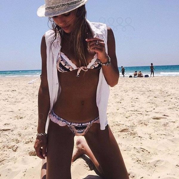 one-piece suits 2021 high waist bikini set floral print bathing two piece swimsuit hanging neck bandaged women push up swimwear
one-piece suits 2021 high waist bikini set floral print bathing two piece swimsuit hanging neck bandaged women push up swimwear